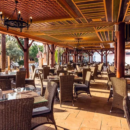 Wyndham Perili Bay מלון דטקה