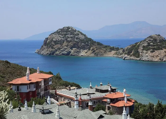 Отель Wyndham Perili Bay