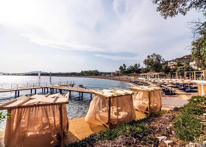 Отель Wyndham Perili Bay