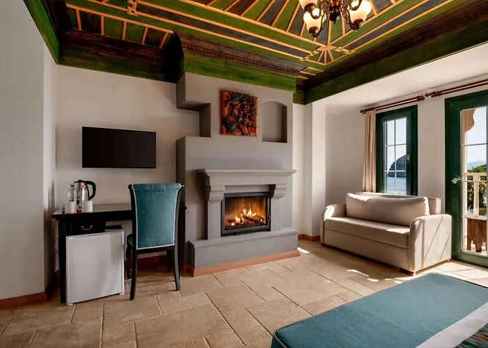 Отель Wyndham Perili Bay